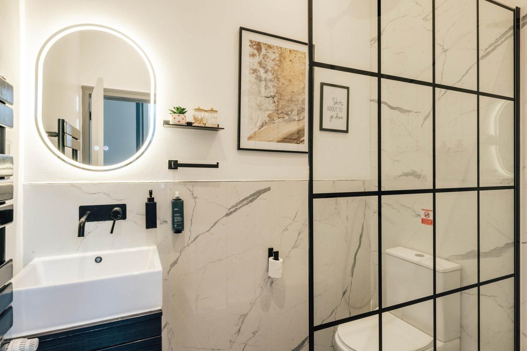 Сasa de vacaciones Cosy And Modern Duplex In The Heart Of Earls Court *